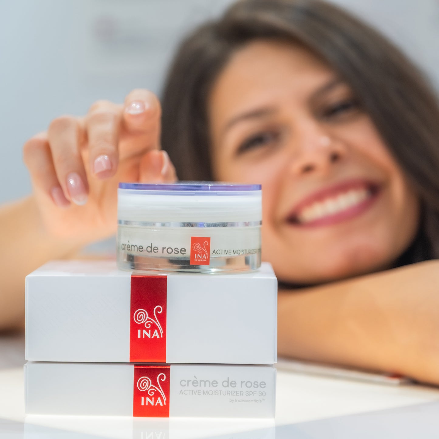Buy 2 Active Moisturizers, Get 1 Anti-Age Face Serum for Free